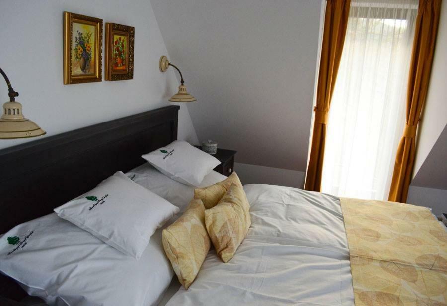Somhegyi Oereg Harsfak Major Vendeghaz Bed and Breakfast Bakonybél Εξωτερικό φωτογραφία